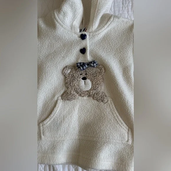White cute young heart sweater for girls size 3T - Picture 4 of 4